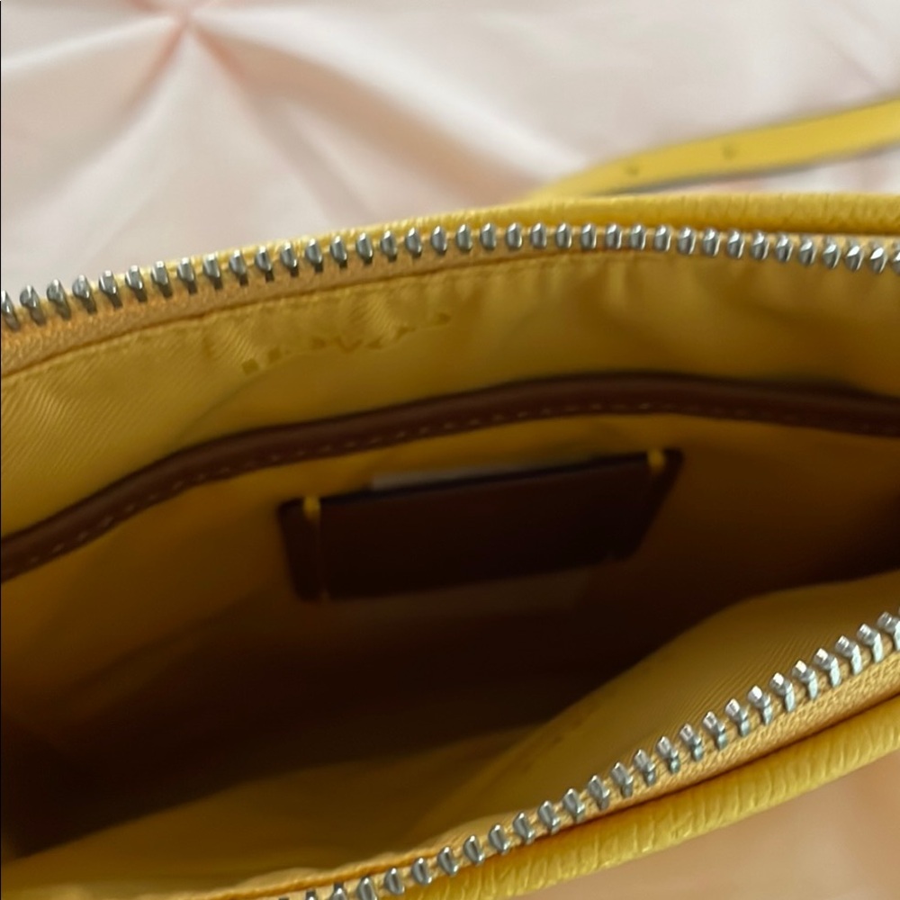 Yellow Coach pebbled leather Crossbody Bag - Picture 4 of 5
